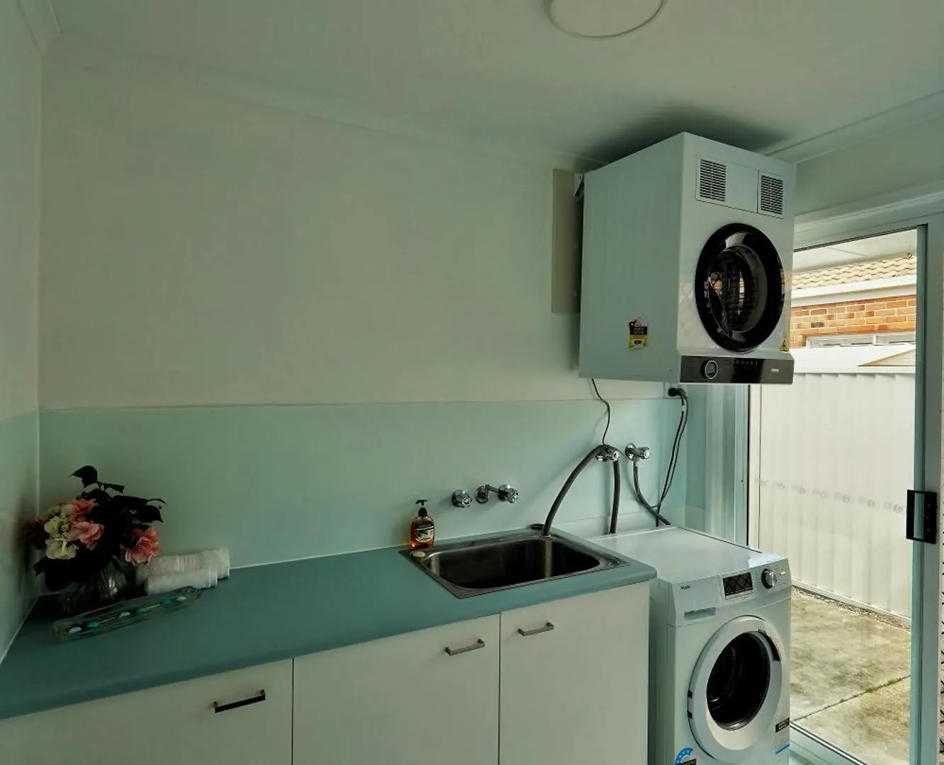 Apartment Waterfront Holiday Home Banksia Beach