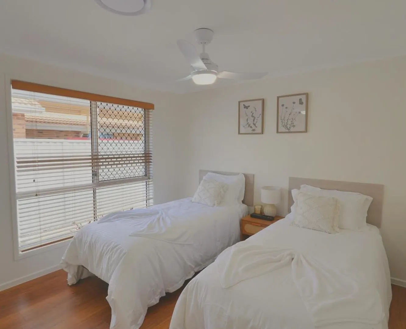 Waterfront Holiday Home Banksia Beach 0*,